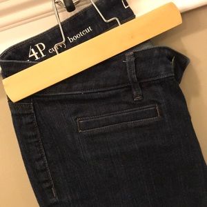 Ann Taylor LOFT size 4P curvy bootcut jeans